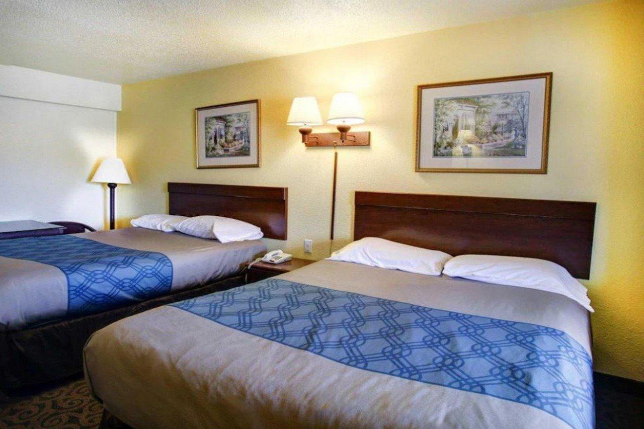 Econo Lodge San Marcos University Area Exterior photo