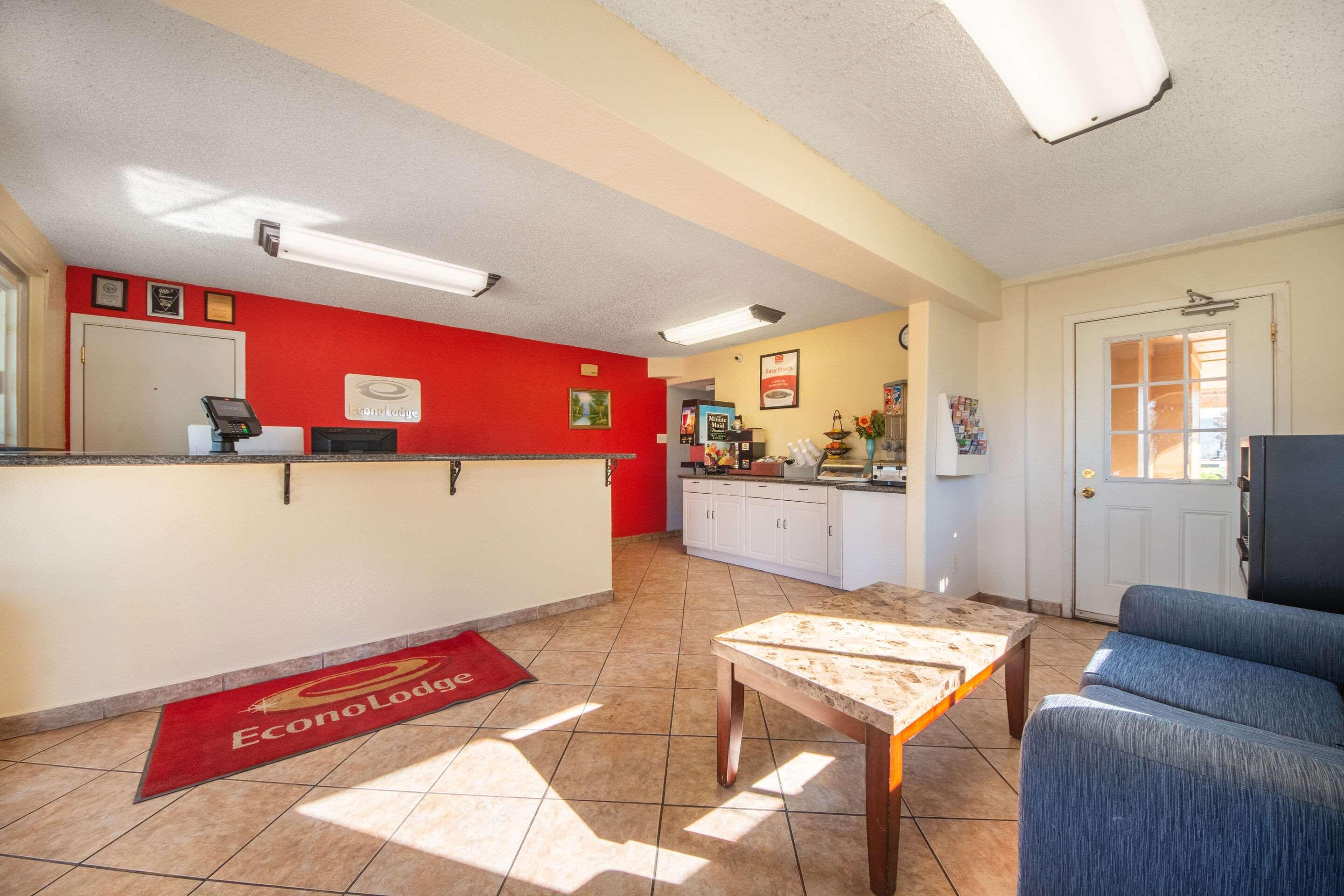 Econo Lodge San Marcos University Area Exterior photo