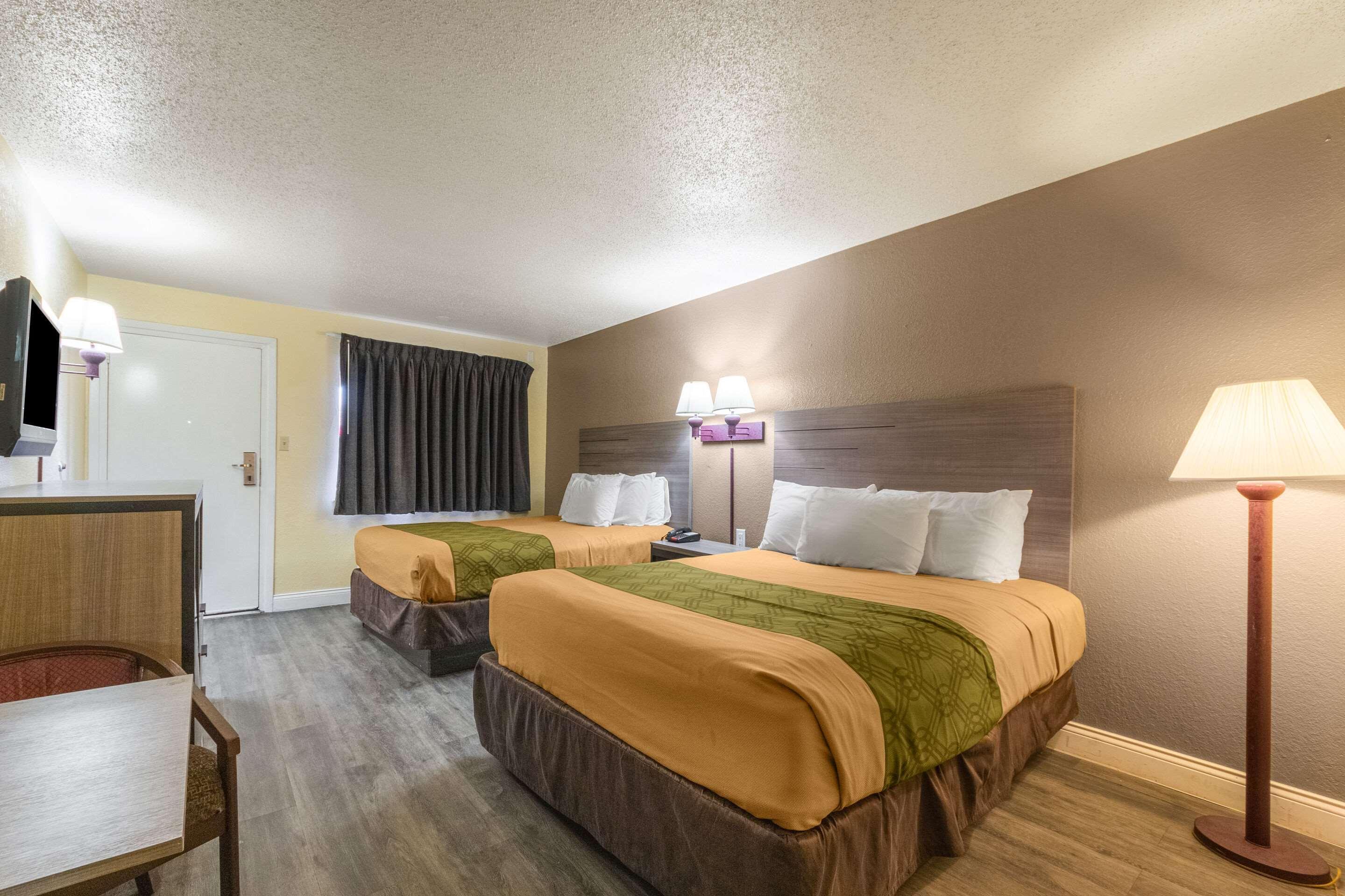 Econo Lodge San Marcos University Area Exterior photo